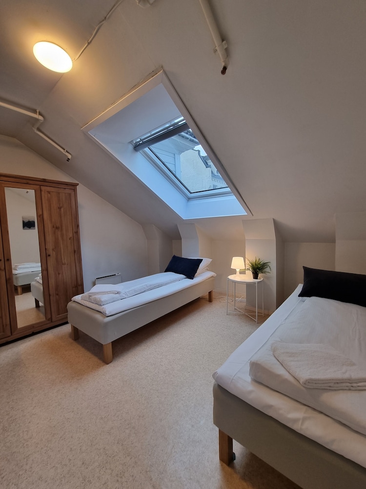 Basic Twin Room photo 1