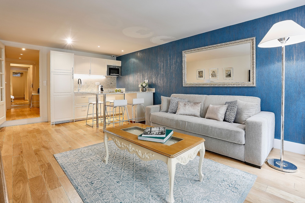 Apartment, 1 Bedroom, 2 Bathrooms, City View photo 2