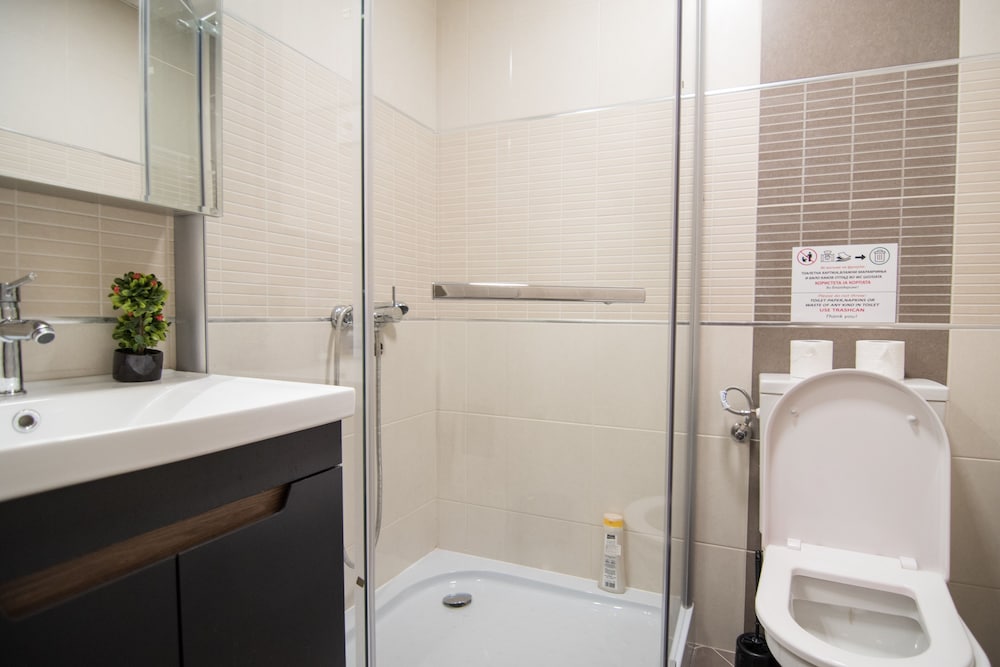 Deluxe Double Room - Photo 15