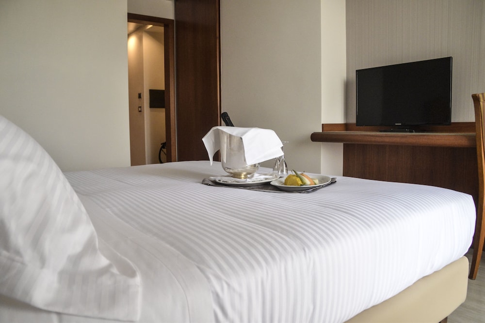 Deluxe Triple Room - Photo 2