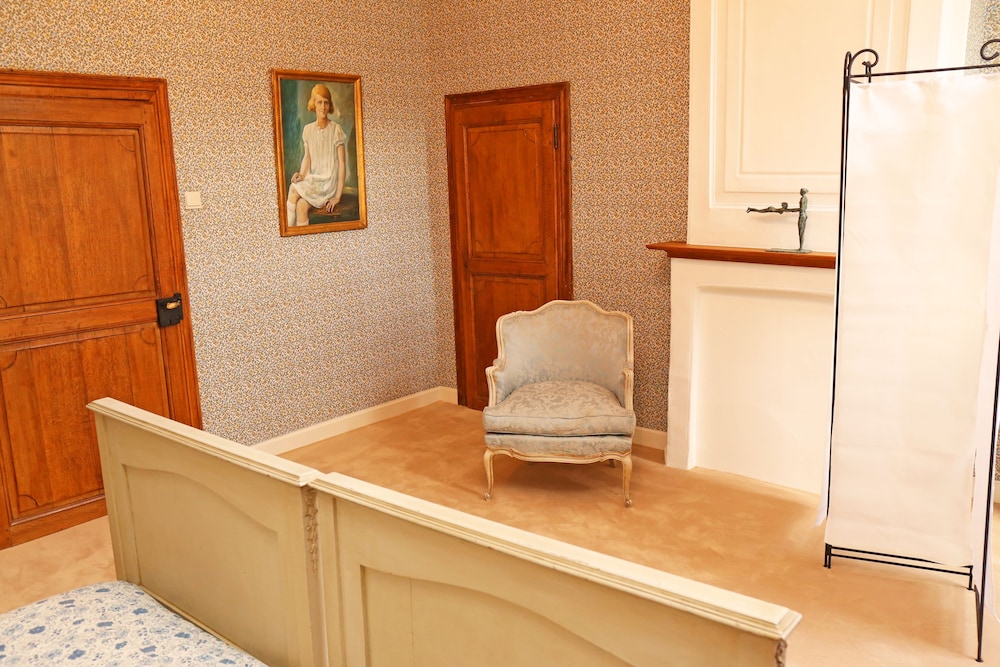 Junior Twin Room, 2 Twin Beds (Jardin fleuri) photo 3