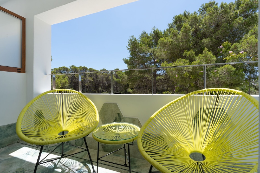 Premium Double Room, Balcony - Photo 2