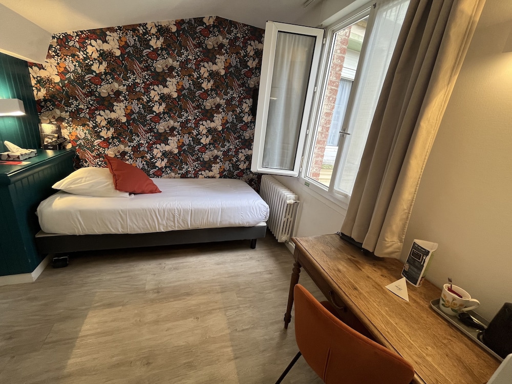 Single Room photo 2