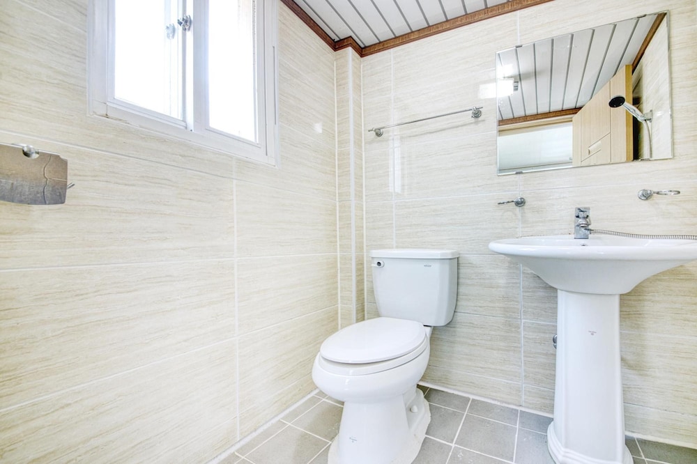 Basic Room, 1 Bedroom (Mirea) - Photo 6