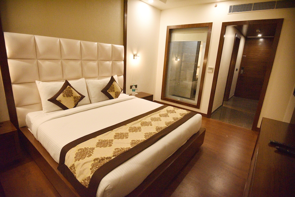 Deluxe Room - Photo 4