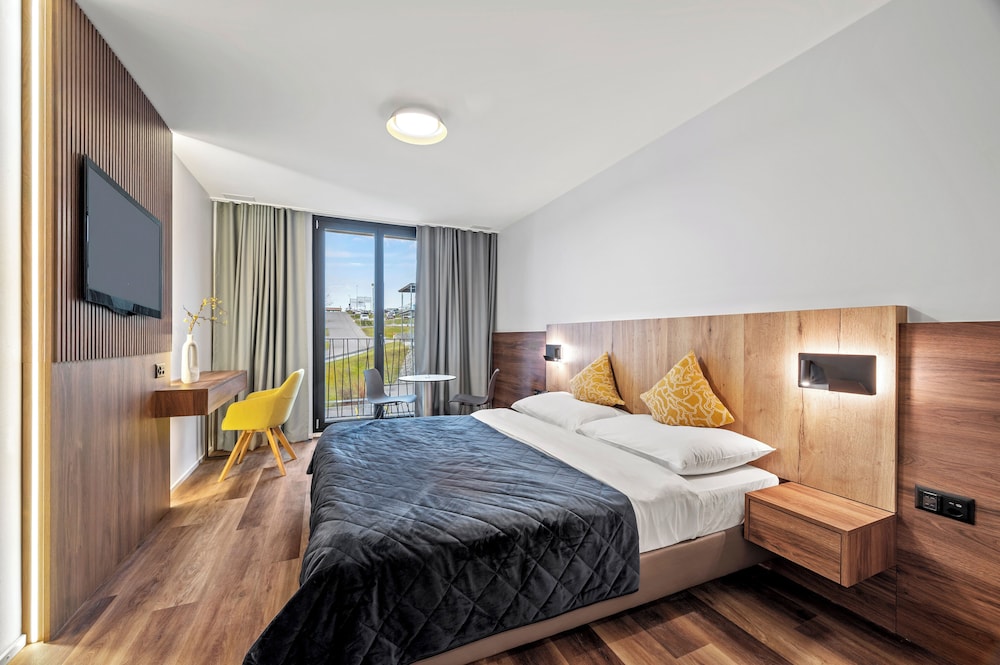 Family Studio Suite