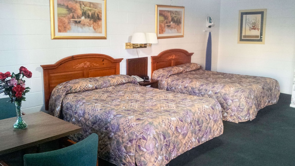 Two double beds non smoking - Photo 1