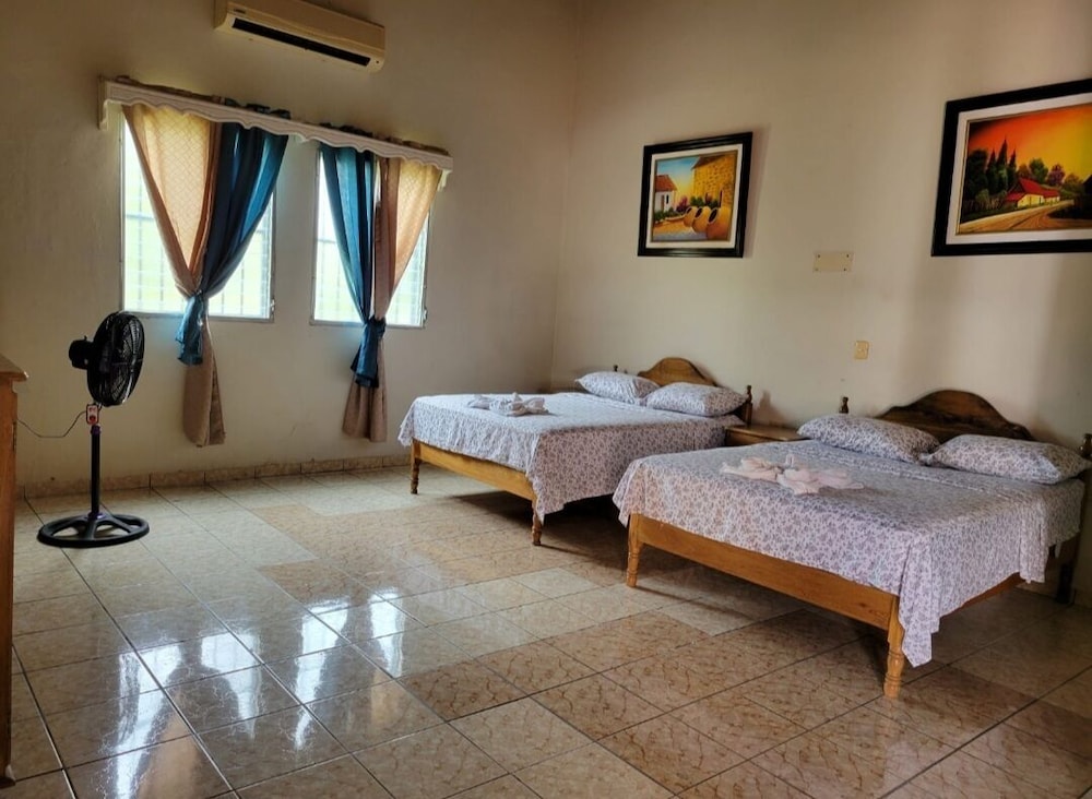 Basic Double Room photo 3
