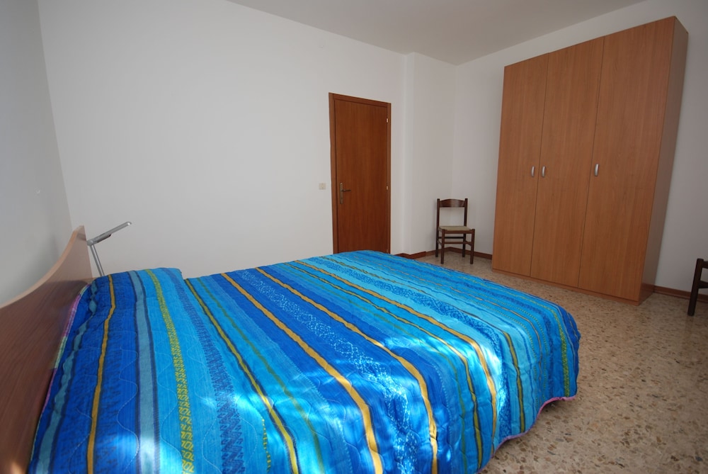 Apartment, 3 Bedrooms (D-8)