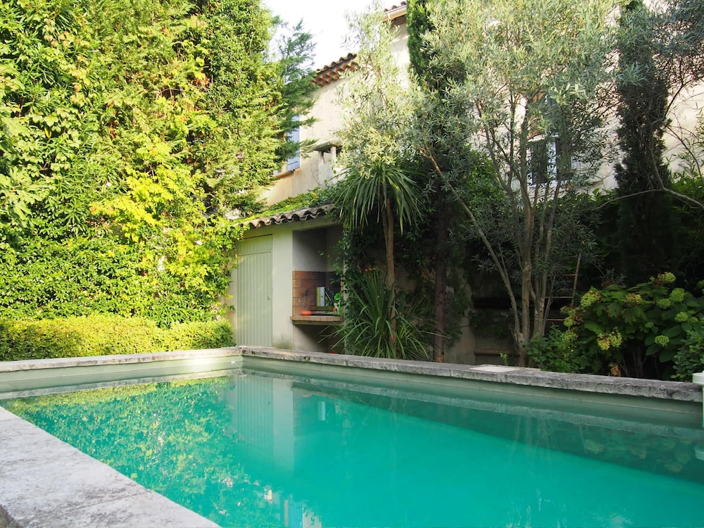 Villa photo 2