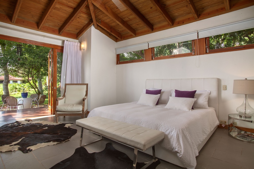 Four Bedroom Garden Villa thumbnail 6