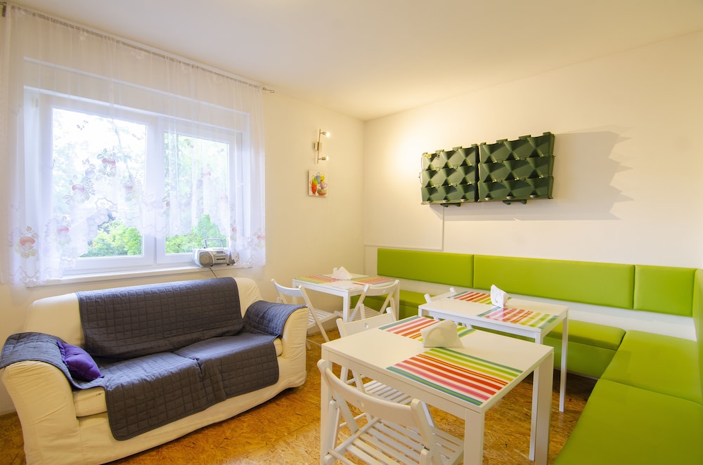 Economy Shared Dormitory, Mixed Dorm photo 3