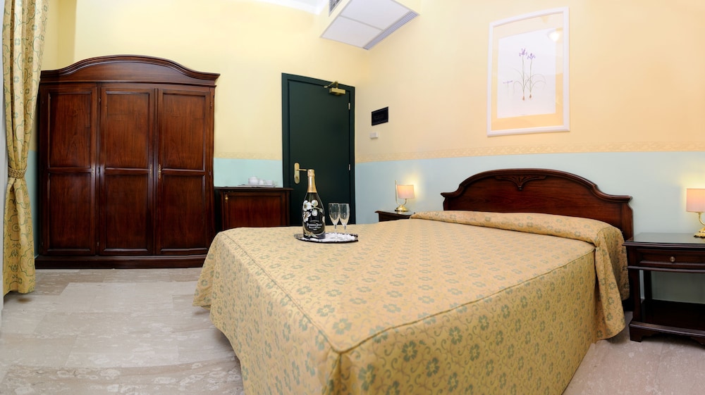 Superior Double Room, 1 Double Bed, Terrace, City View photo 1
