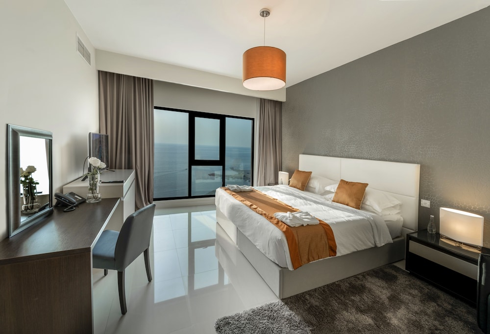 Apartment, 3 Bedrooms, Sea View