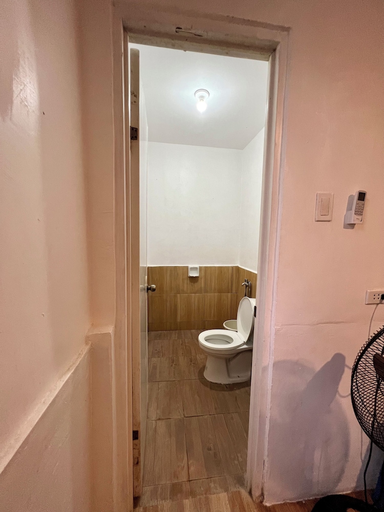 Basic Double Room photo 2