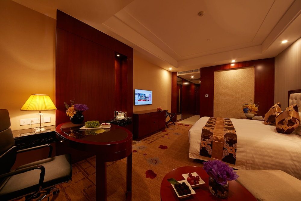 Superior Double Room, City View photo 1