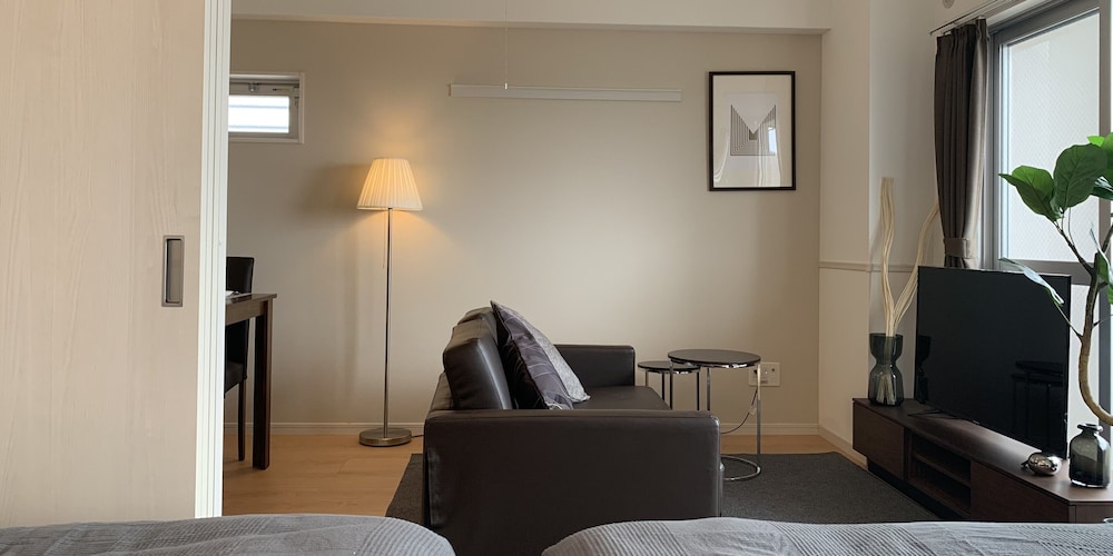 Family Suite, Brown 6 - Photo 24