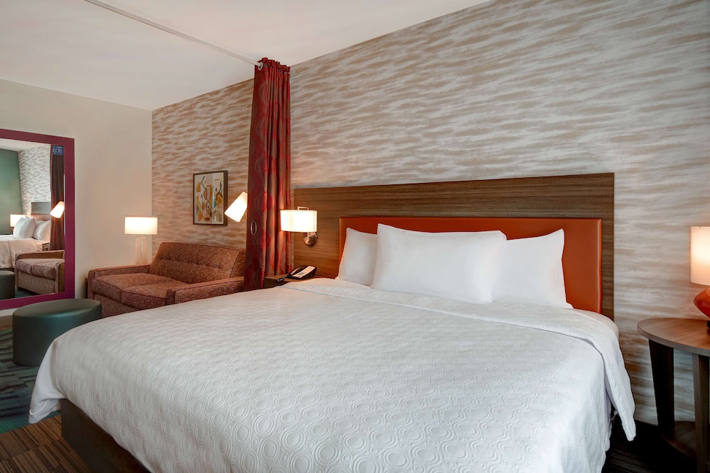 Studio Suite, 1 King Bed, Non Smoking - Photo 6