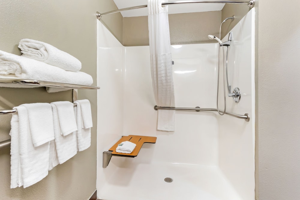Suite, Multiple Beds, Non Smoking - Photo 4