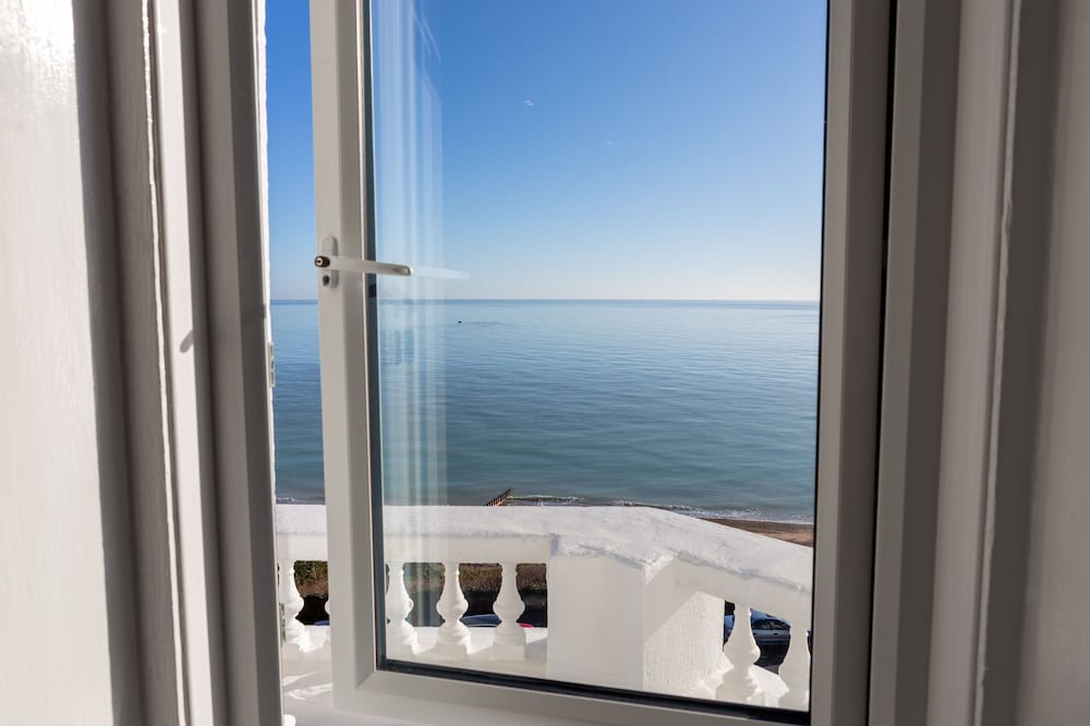 Triple Room, Ensuite, Sea View - Photo 2
