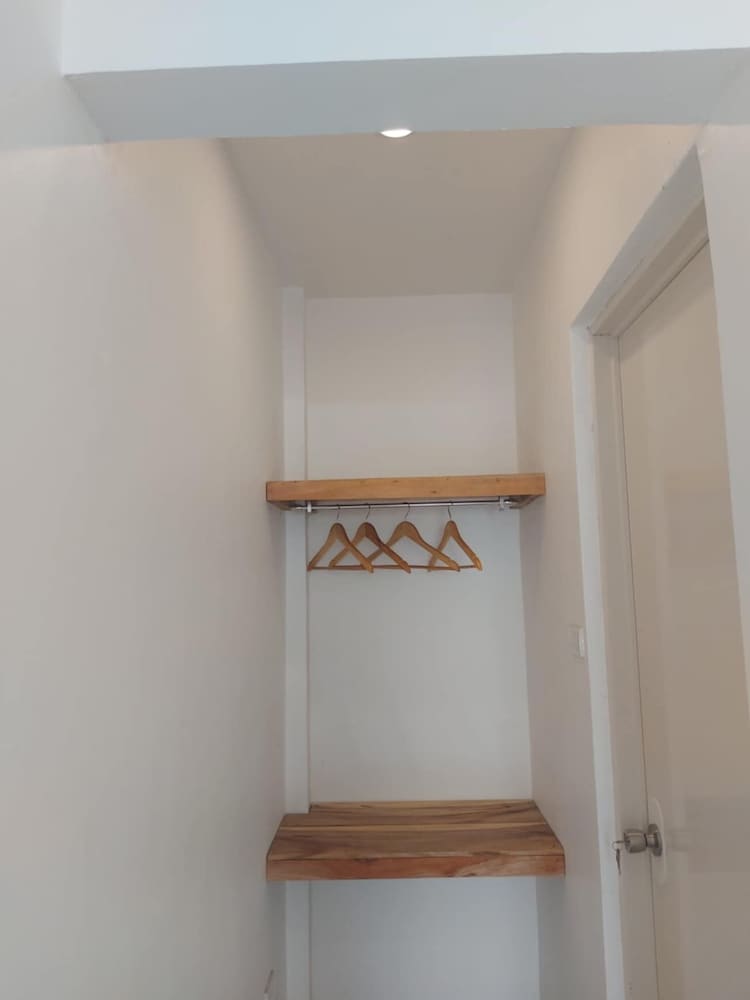 Deluxe Twin Room, 2 Queen Beds, Mountain View photo 3