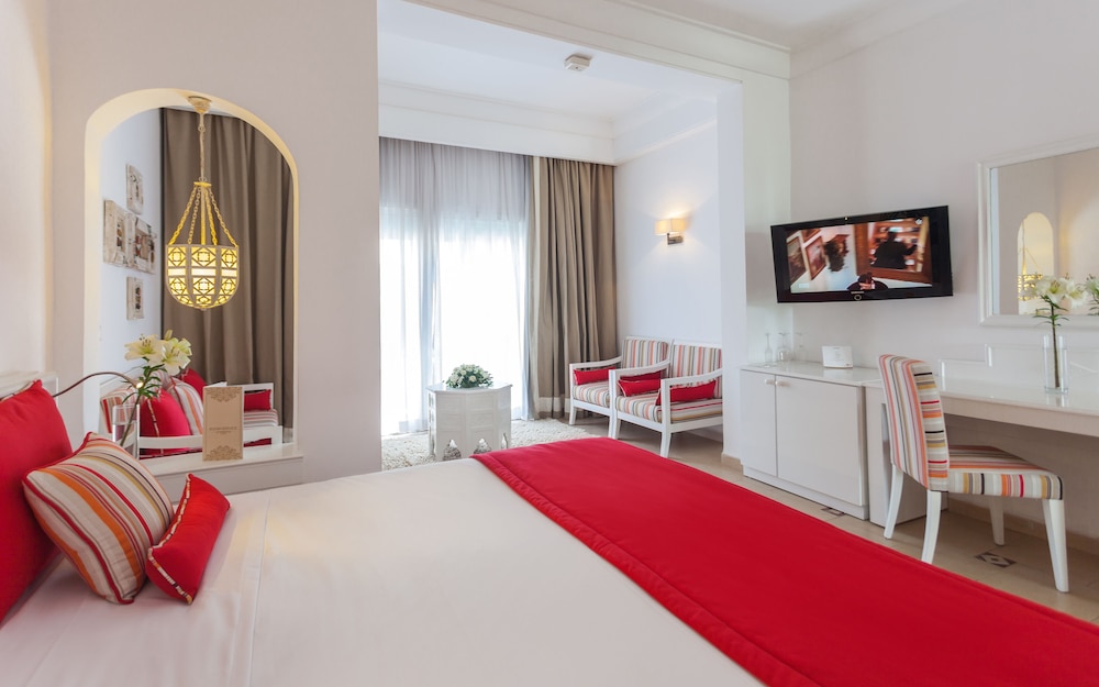 Twin Room - Photo 7