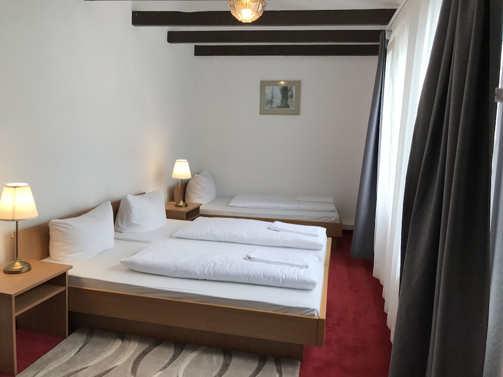 Triple Room - Photo 3