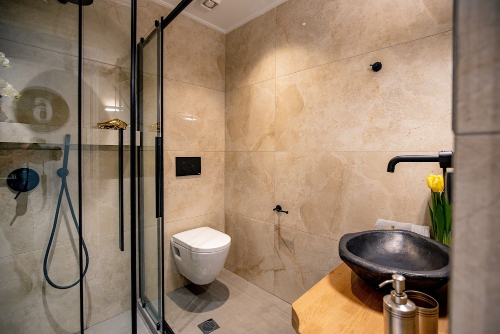 Premium Studio (3) photo 2