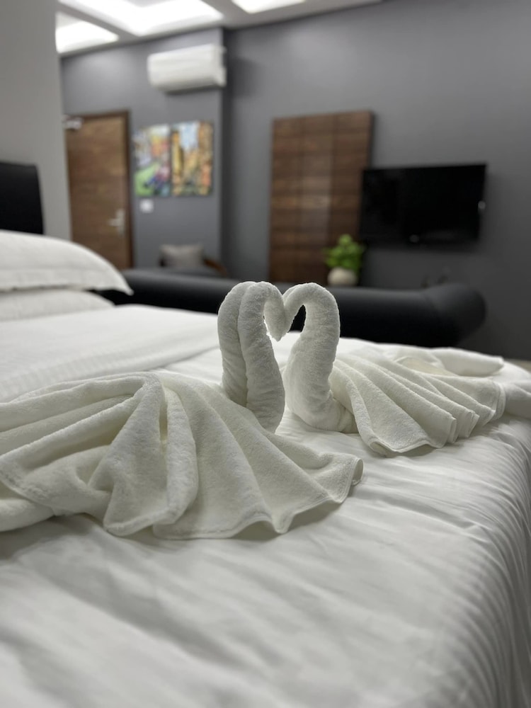 Junior Suite, 1 Double Bed - Photo 3