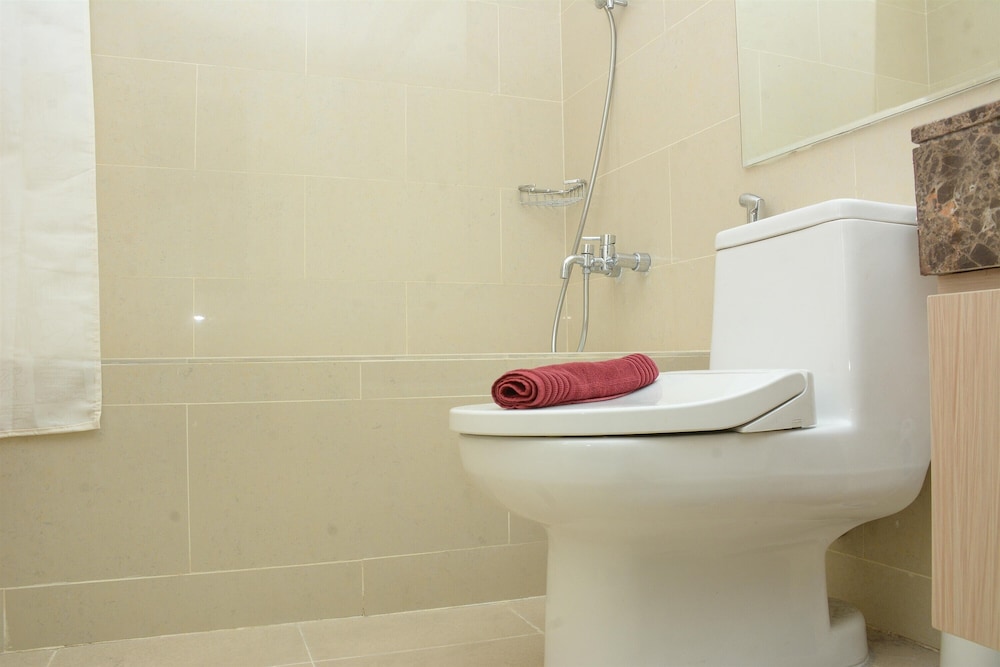 Room - Photo 20