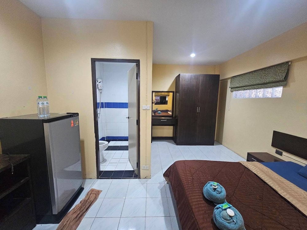 room photo