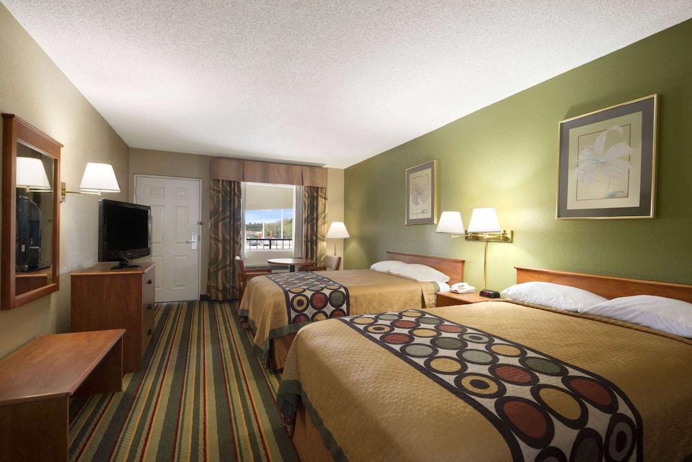 Room, 2 Queen Beds, Non Smoking (Second Floor) - Photo 3