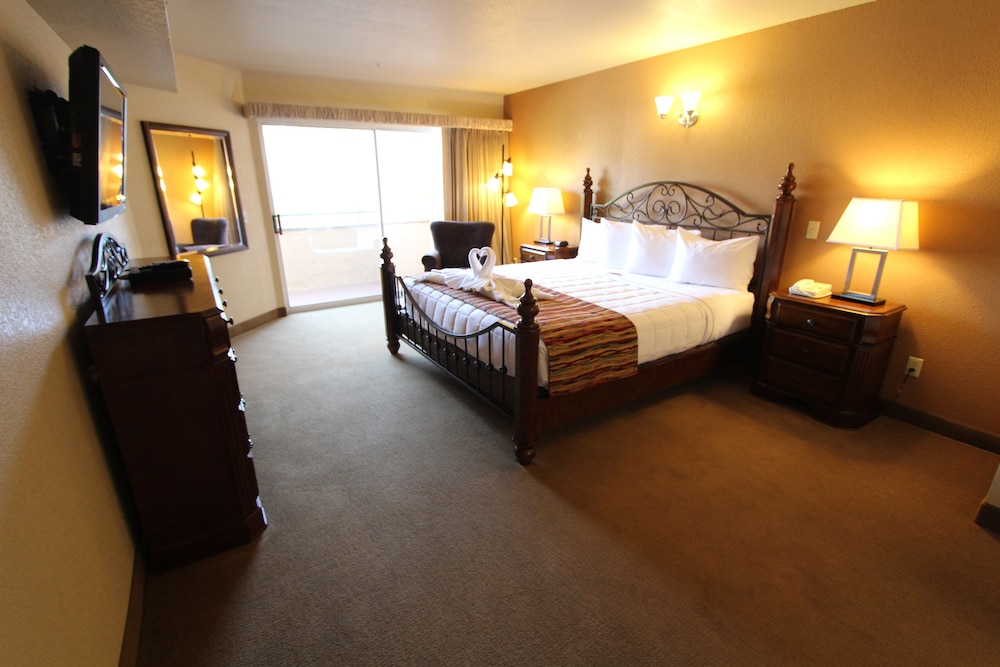 Suite, 2 Bedrooms photo 2