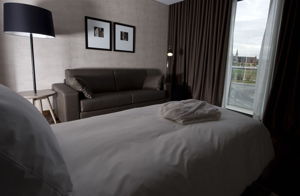 Twin Room - Photo 3