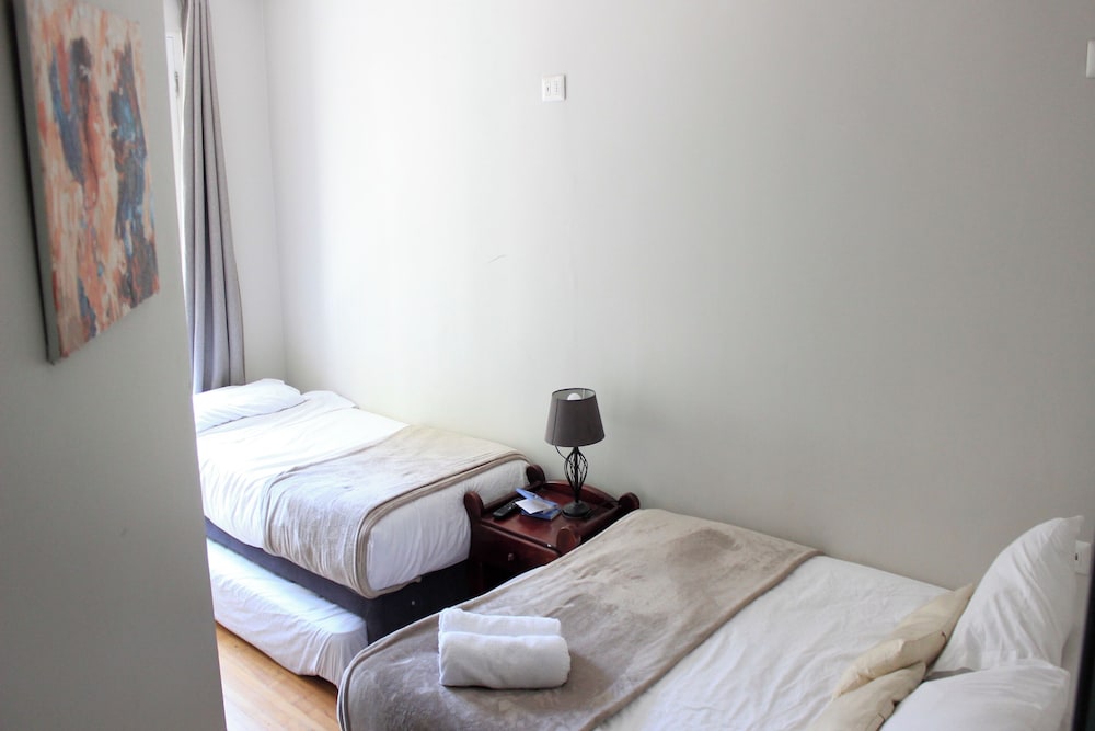 Economy Triple Room