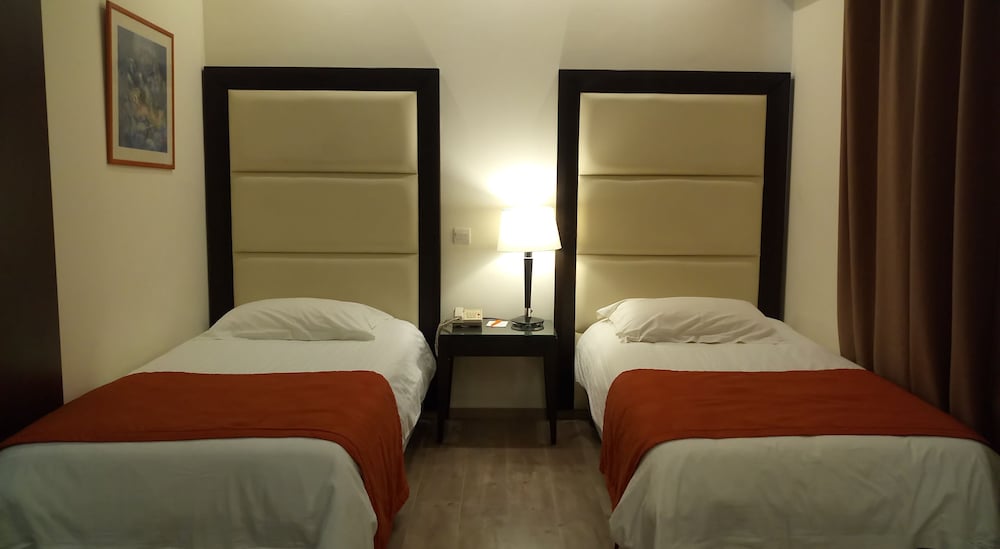 Executive Double or Twin Room - Photo 4