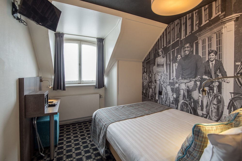 Small Double Room with 1 bed photo 2