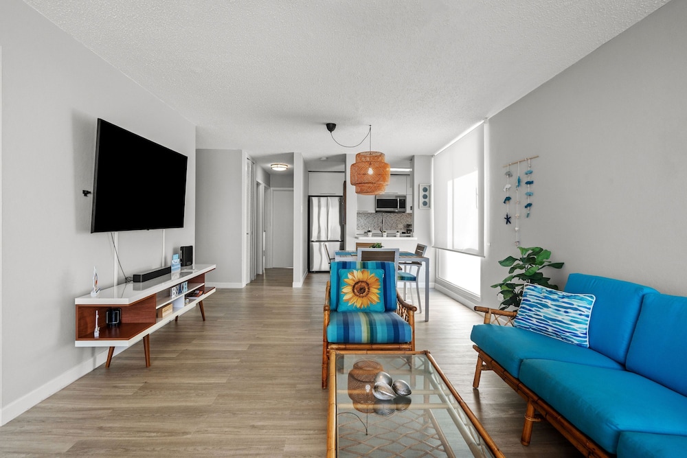 Apartment photo 2