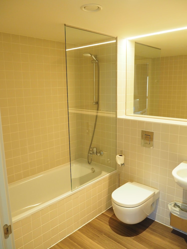 Standard Quadruple Room, Multiple Beds photo 2