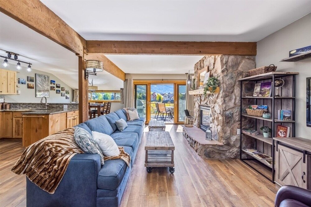 Condo, 3 Bedrooms
