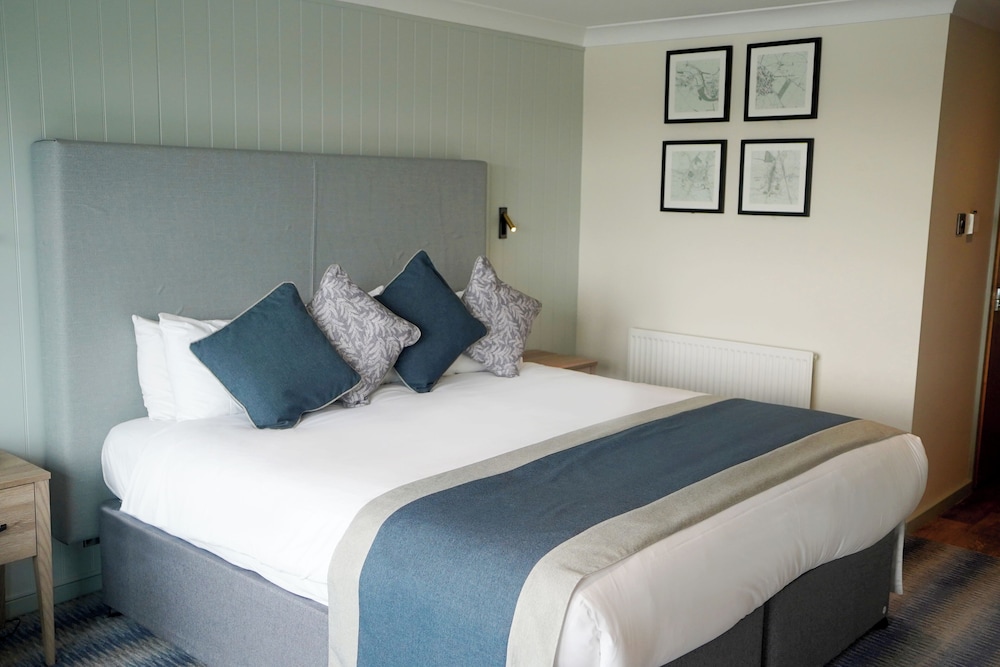 Deluxe Room - Photo 5