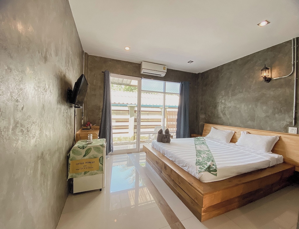 Basic Double Room