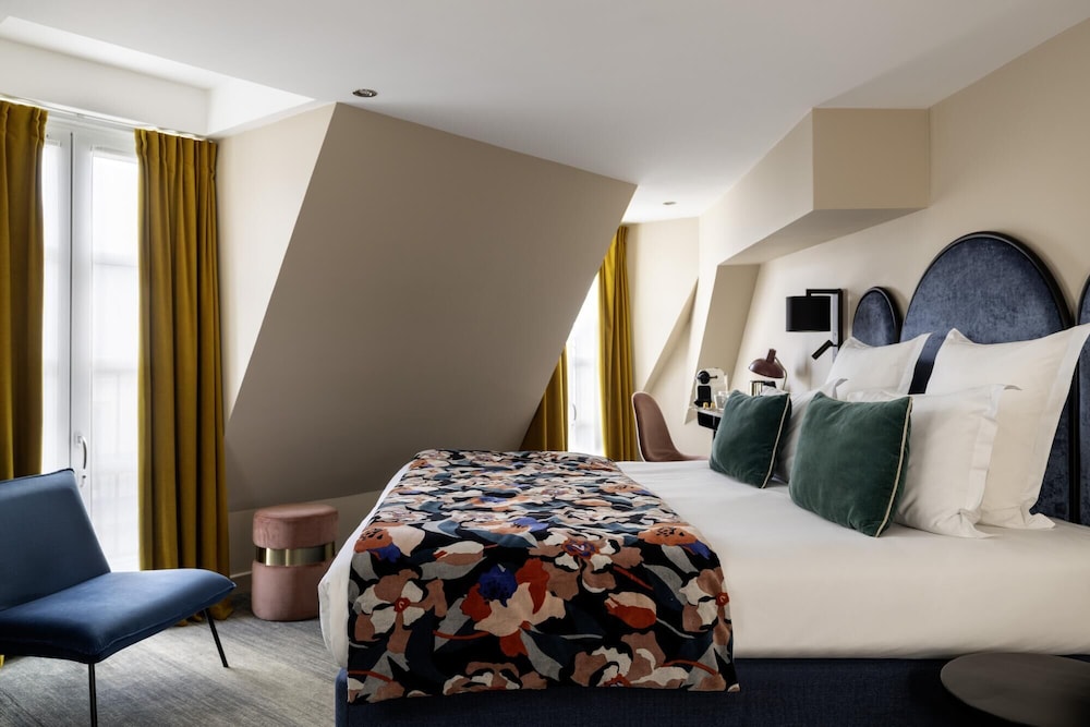 Hôtel Maxim Opéra bedroom photo