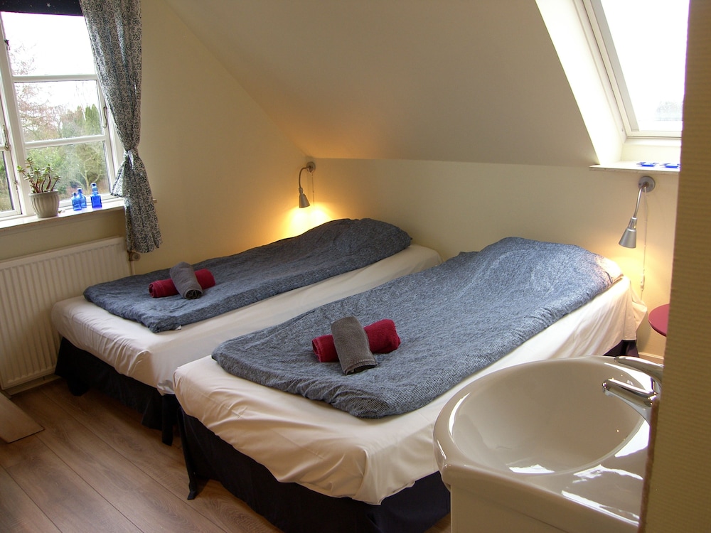 Double Room, Shared Bathroom photo 3