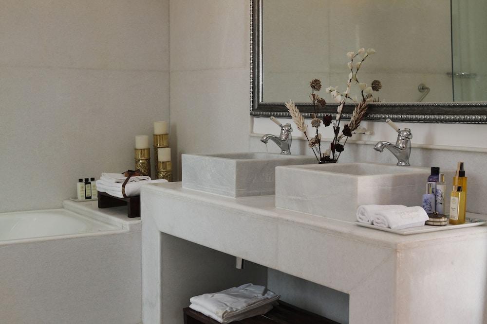 Heritage Suite photo 2