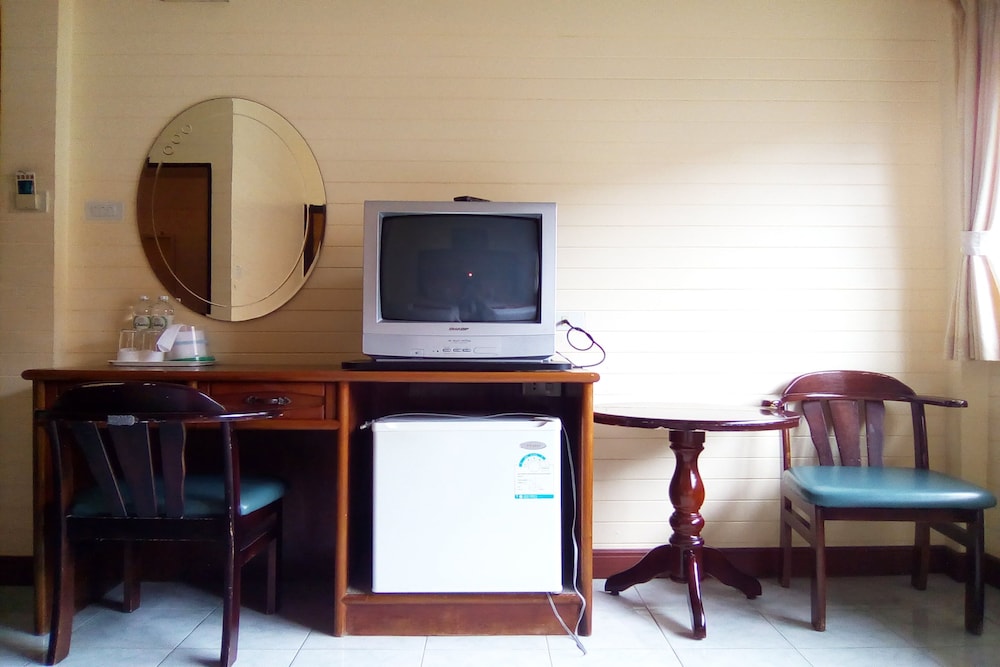Economy - Twin photo 2