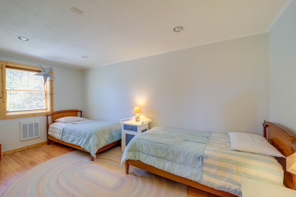 House (4 Bedrooms) photo 2