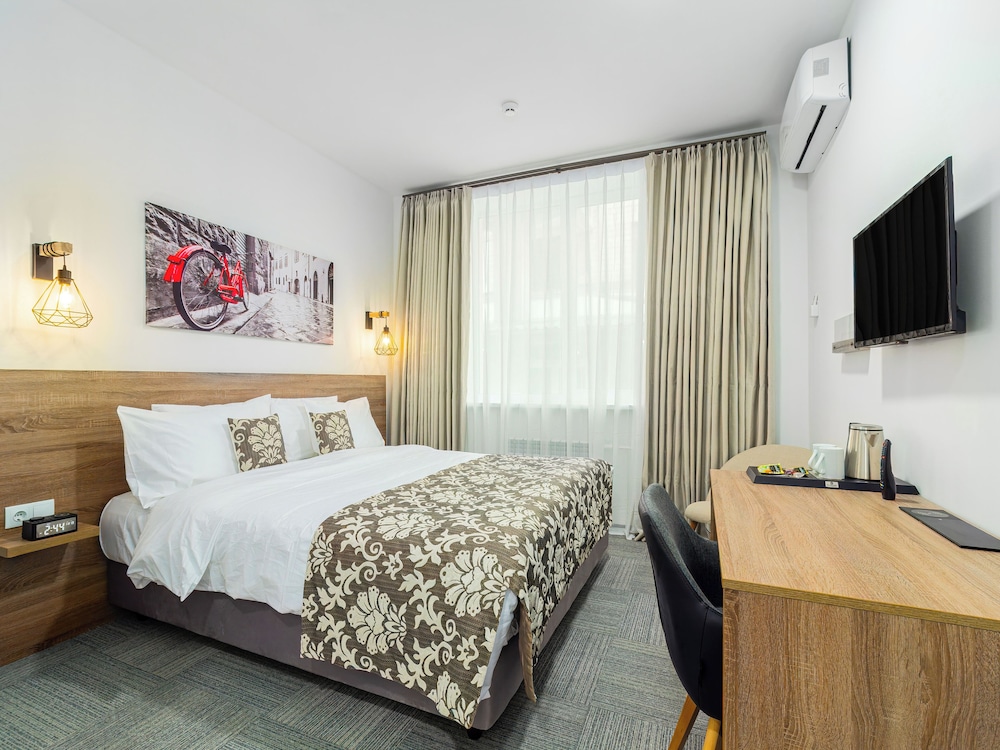 Standard Double Room, Courtyard View