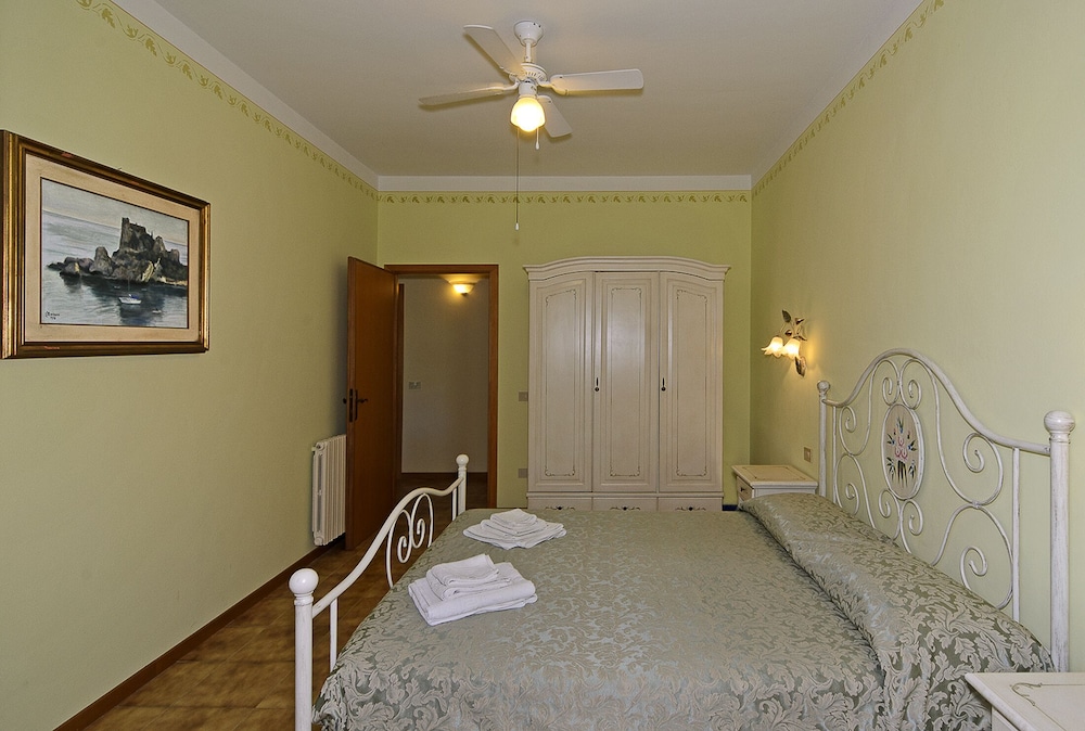 Apartment, 1 Bedroom, First Floor photo 2