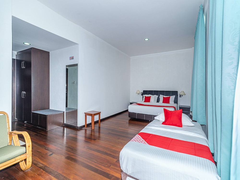 Deluxe Triple Room - Photo 1
